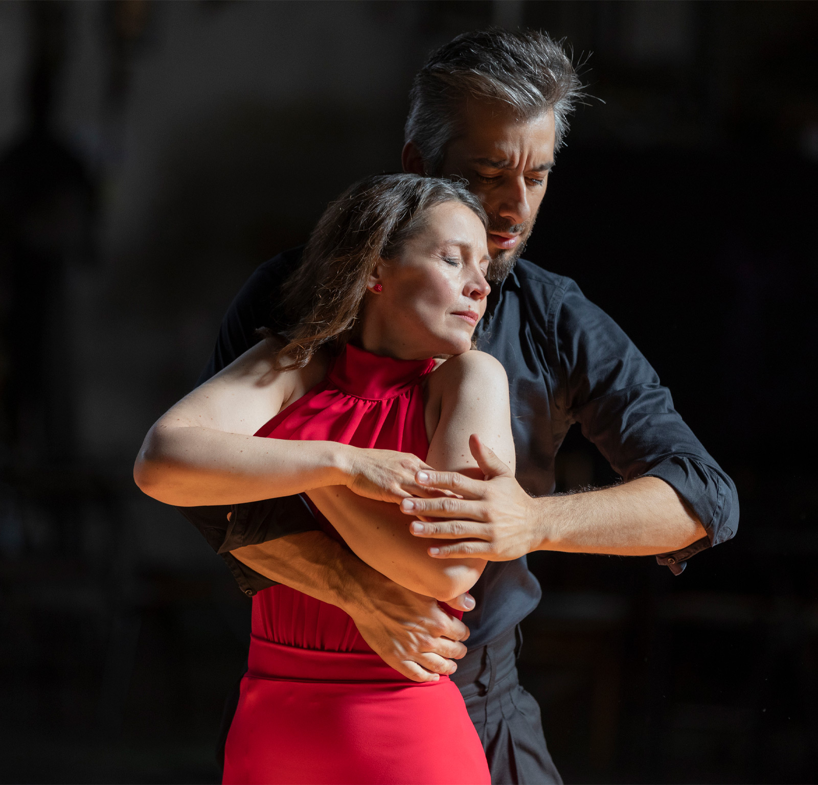 Vida Lisaite et José Lugones
                    Tango argentin à Buenos Aires
                    Crédits photos: @silvanajrobert | @maximoparpagnoli